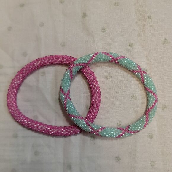 Set of 2 Sashka Bracelets Hot Pink & Blue/Pink Glass Beaded Bracelets - Picture 1 of 12